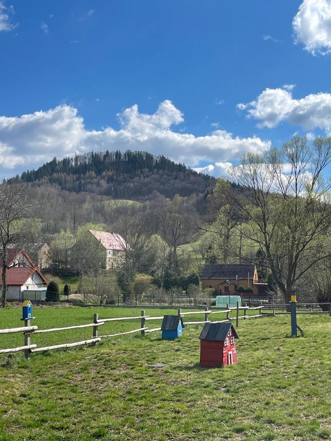 Domek Pod Stromcem Czernica  Exteriör bild